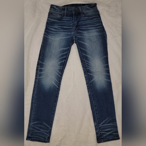American Eagle Outfitters Blue Straight Jeans with Distressed Finish - Picture 1 of 13